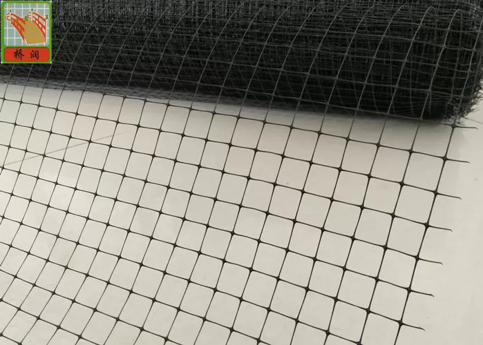 Vakondháló - 15x15mm - 30 gr/m2 <br/>100 cm és 200 cm szélességben