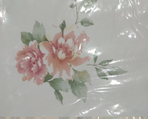 Bézs virágos csipkés terítő <br/>Szögletes - 122×152 cm