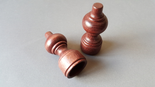 28mm FILIGRANO végzáró, mahagóni, 2 b/cs